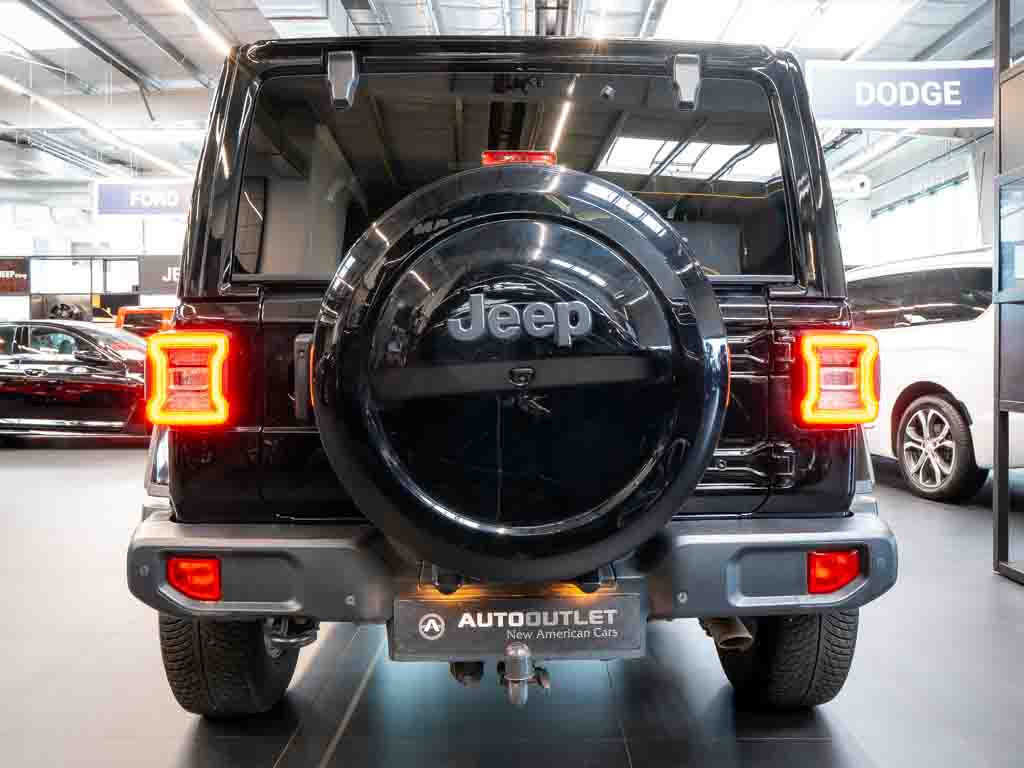 jeep-wrangler-2-0-sahara-overland - 4