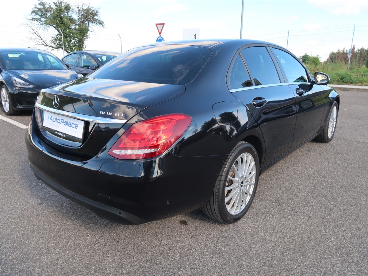 mercedes-benz-tridy-c-1-6-180d-bluetec - 1
