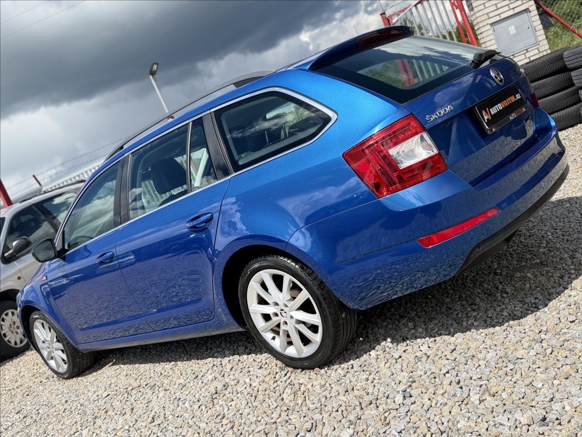 skoda-octavia-2-0-tdi-110kw-dsg-xenony - 6