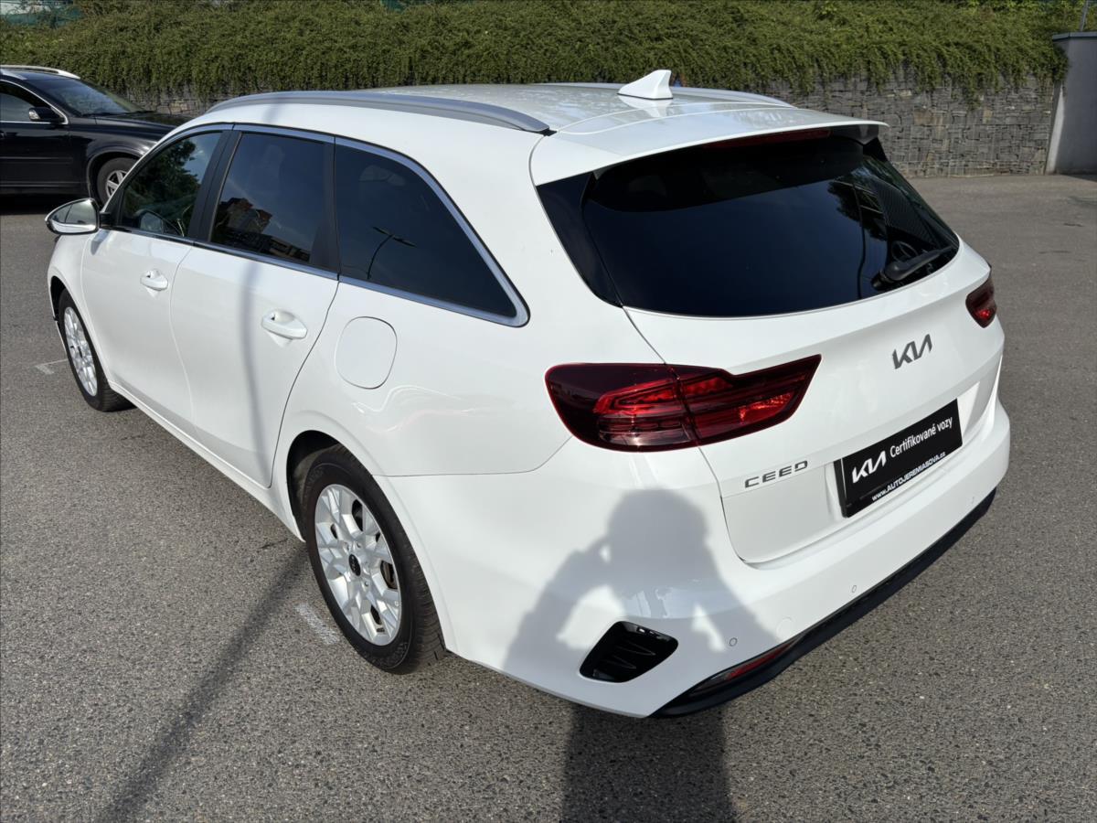 kia-ceed-1-5-tgdi-at-top-zaruka-kamera - 2