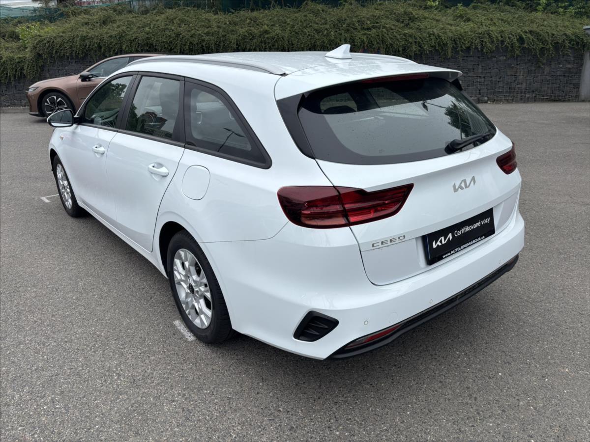 kia-ceed-1-0-tgdi-spin-zaruka-kamera - 2