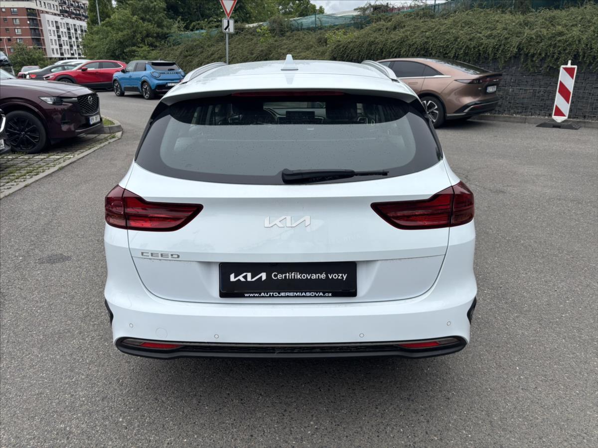 kia-ceed-1-0-tgdi-spin-zaruka-kamera - 3
