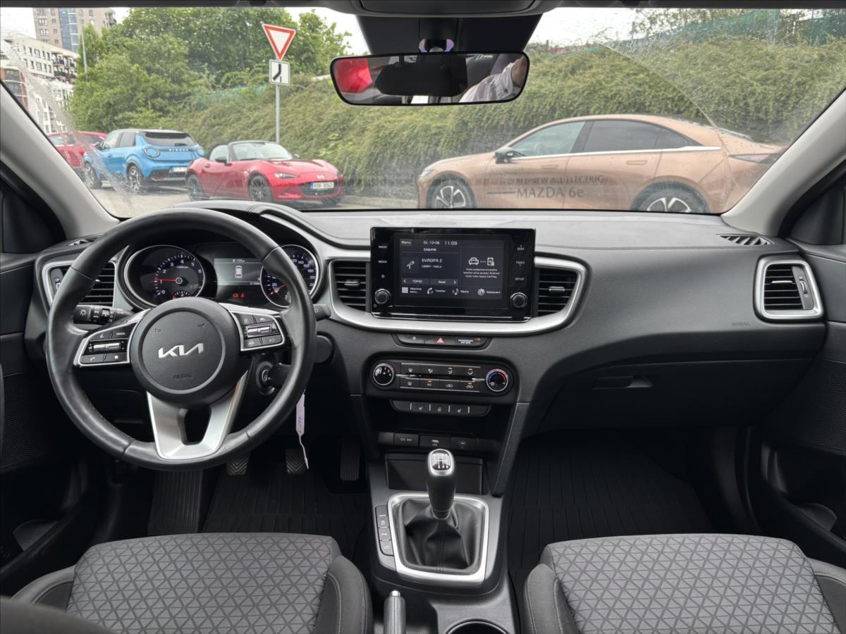 kia-ceed-1-0-tgdi-spin-zaruka-kamera - 8