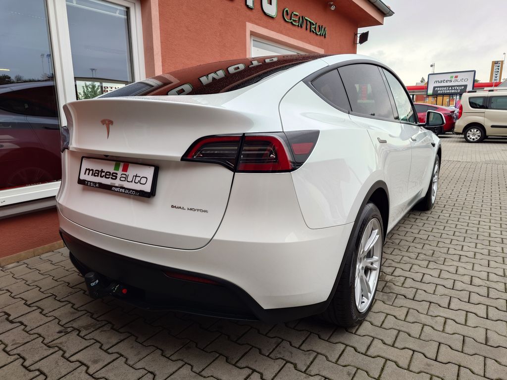 tesla-model-y-long-range-dual-motor-378-kw-berlin - 3
