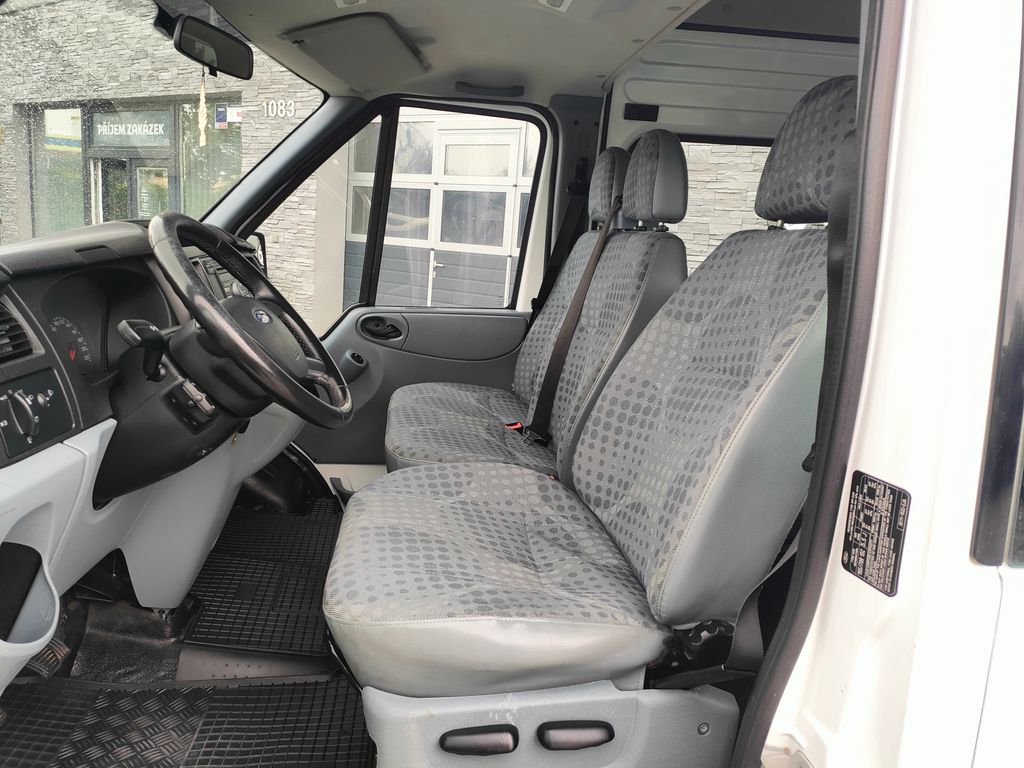 ford-transit-2-2tdci-klima-9mist - 4