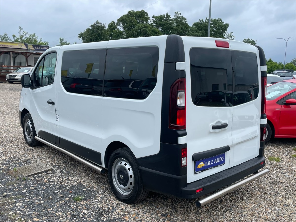 renault-trafic-1-6-dci-minibus - 3