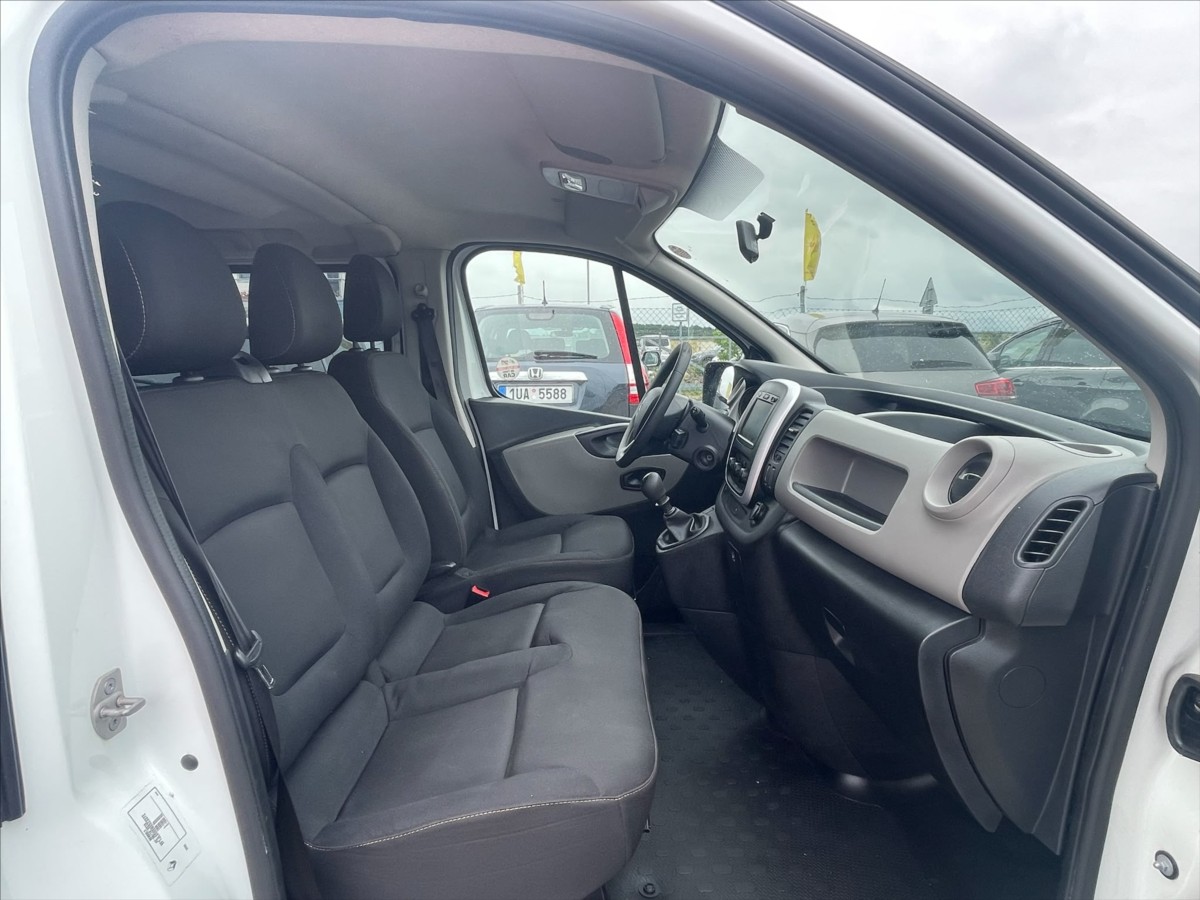 renault-trafic-1-6-dci-minibus - 8
