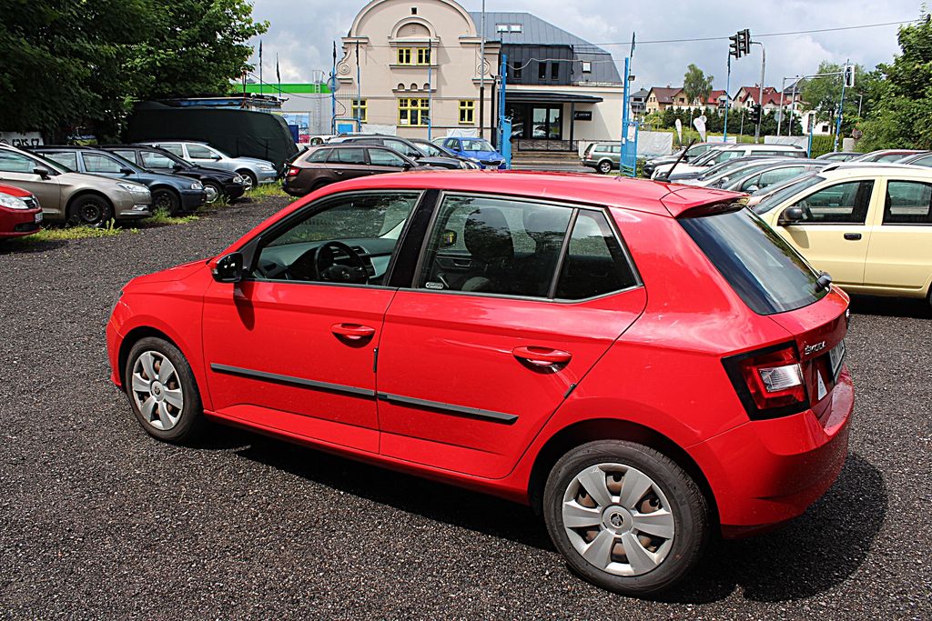 skoda-fabia-iii-1-2-tsi-66-kw - 9