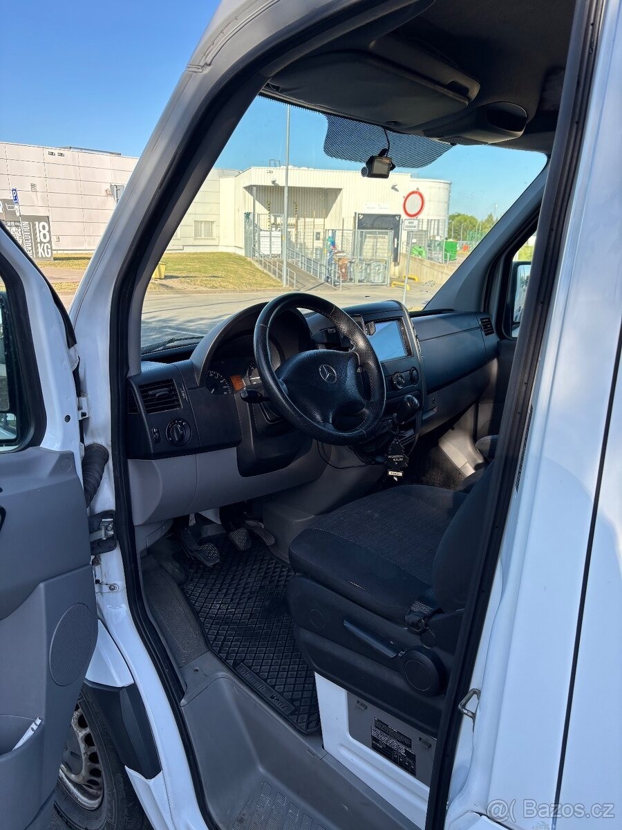mercedes-benz-sprinter - 8