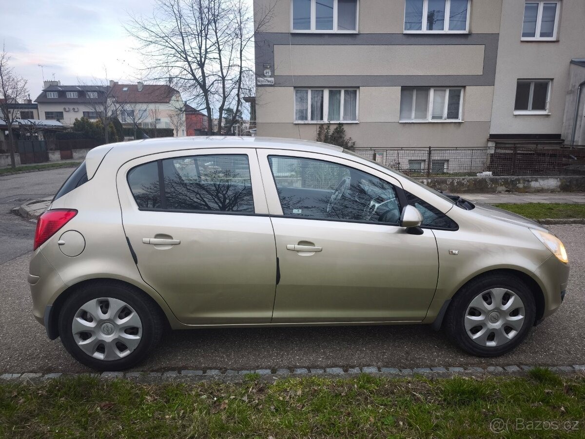 opel-corsa-1-2-i-63-kw - 4