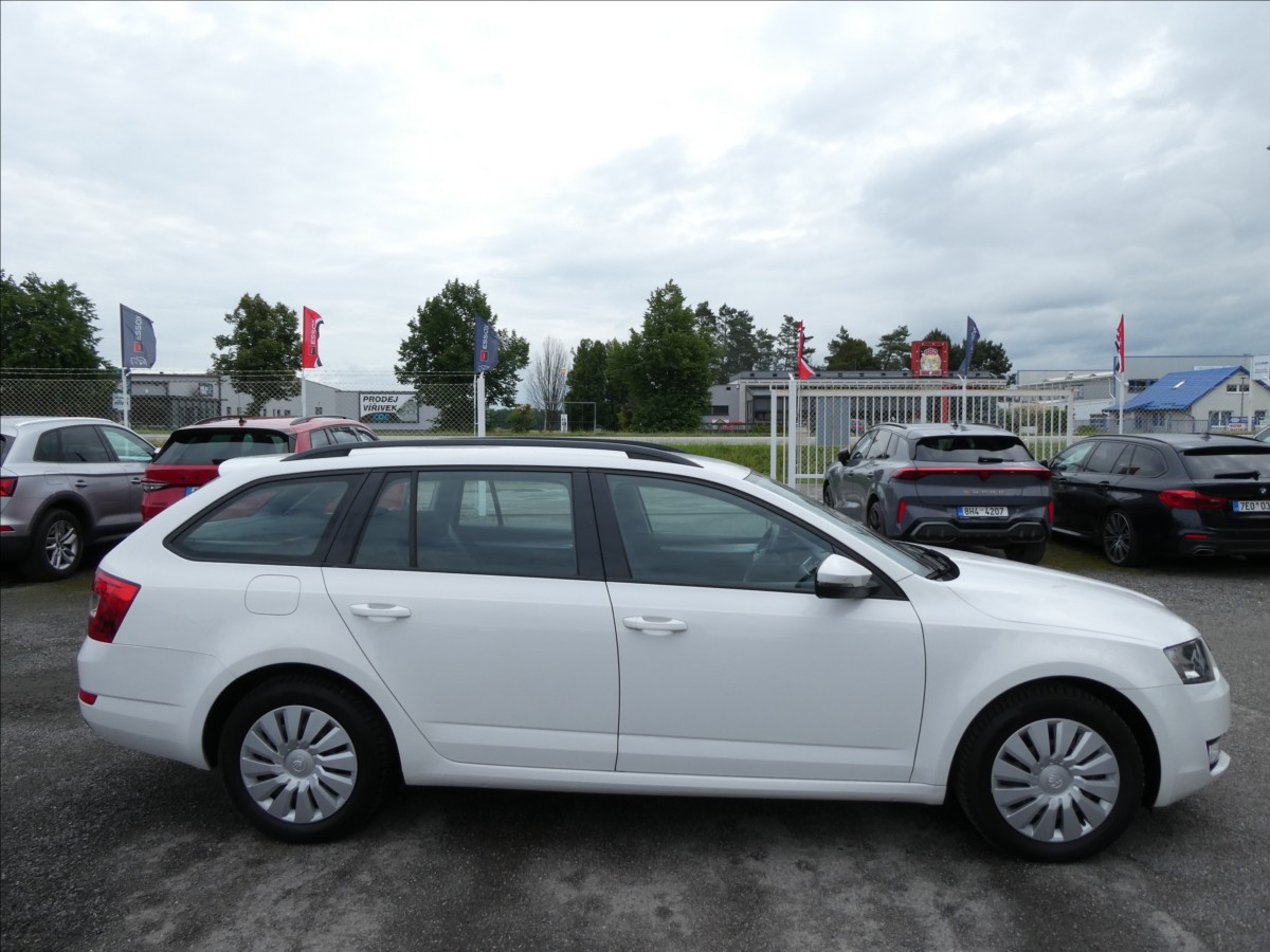 skoda-octavia-1-6-tdi-81kw-style-dph-cr - 9