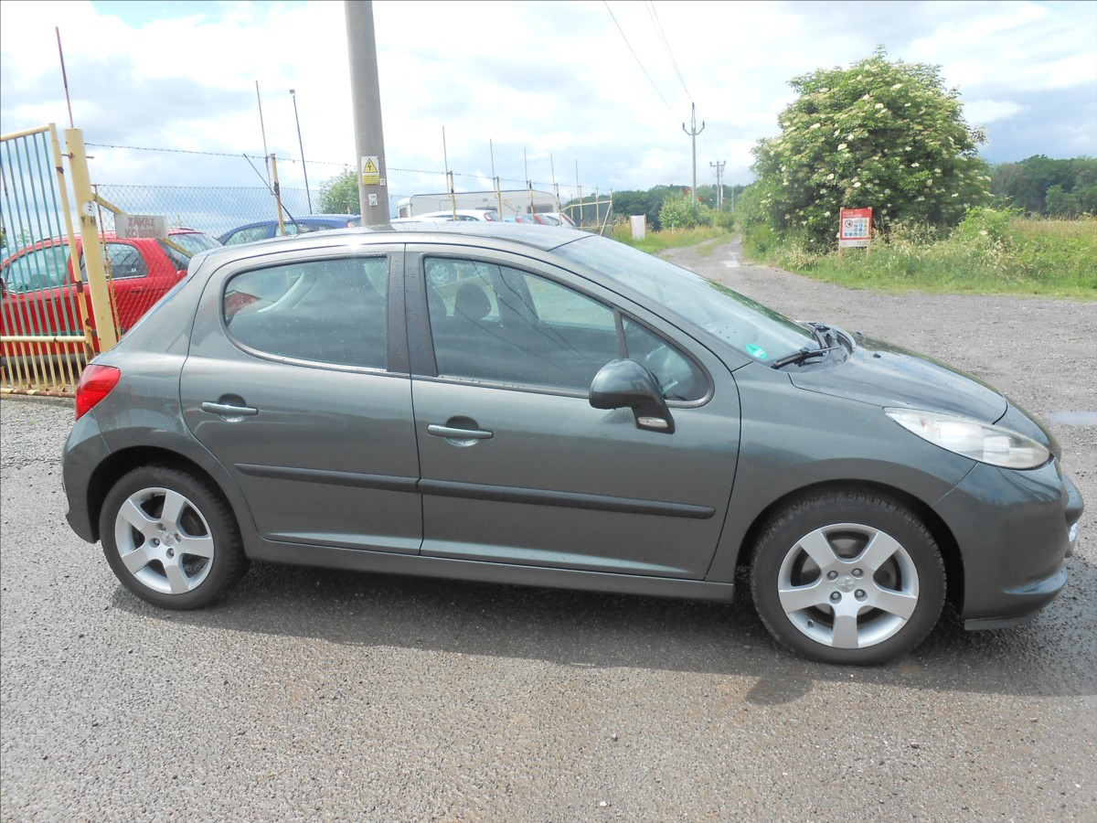 peugeot-207-1-4-i-16v-klima-serviska - 1