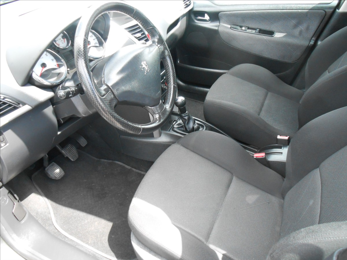 peugeot-207-1-4-i-16v-klima-serviska - 6