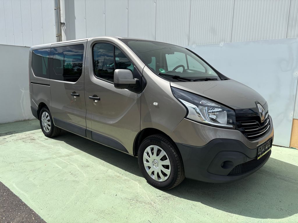 Renault Trafic 1.6dCi, 107kW, 9 míst, Tažné