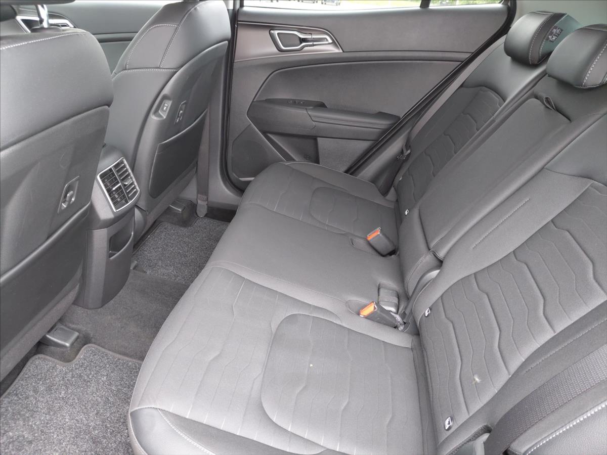 kia-sportage-1-6-t-gdi-7dct-top - 9