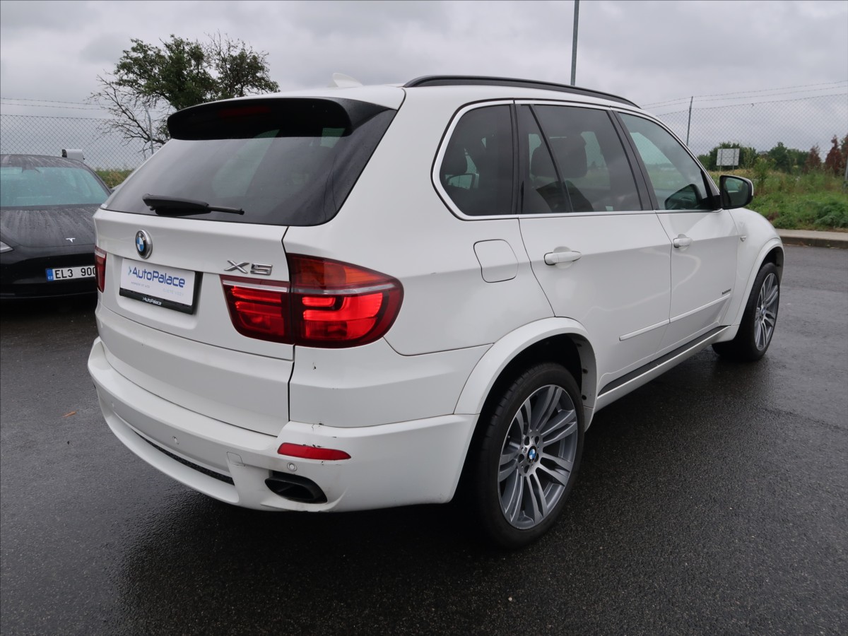 bmw-x5-3-0-xdrive-30d-m-paket - 1