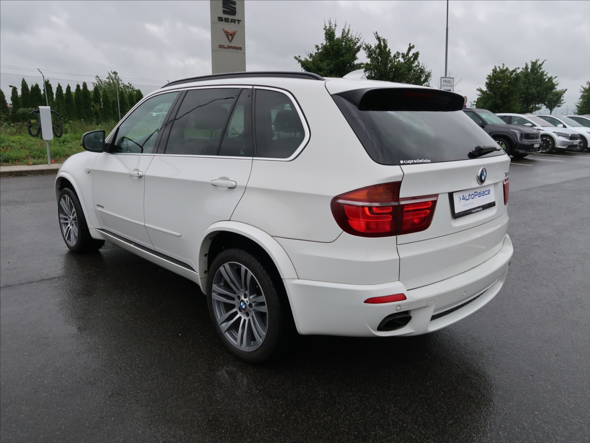 bmw-x5-3-0-xdrive-30d-m-paket - 7