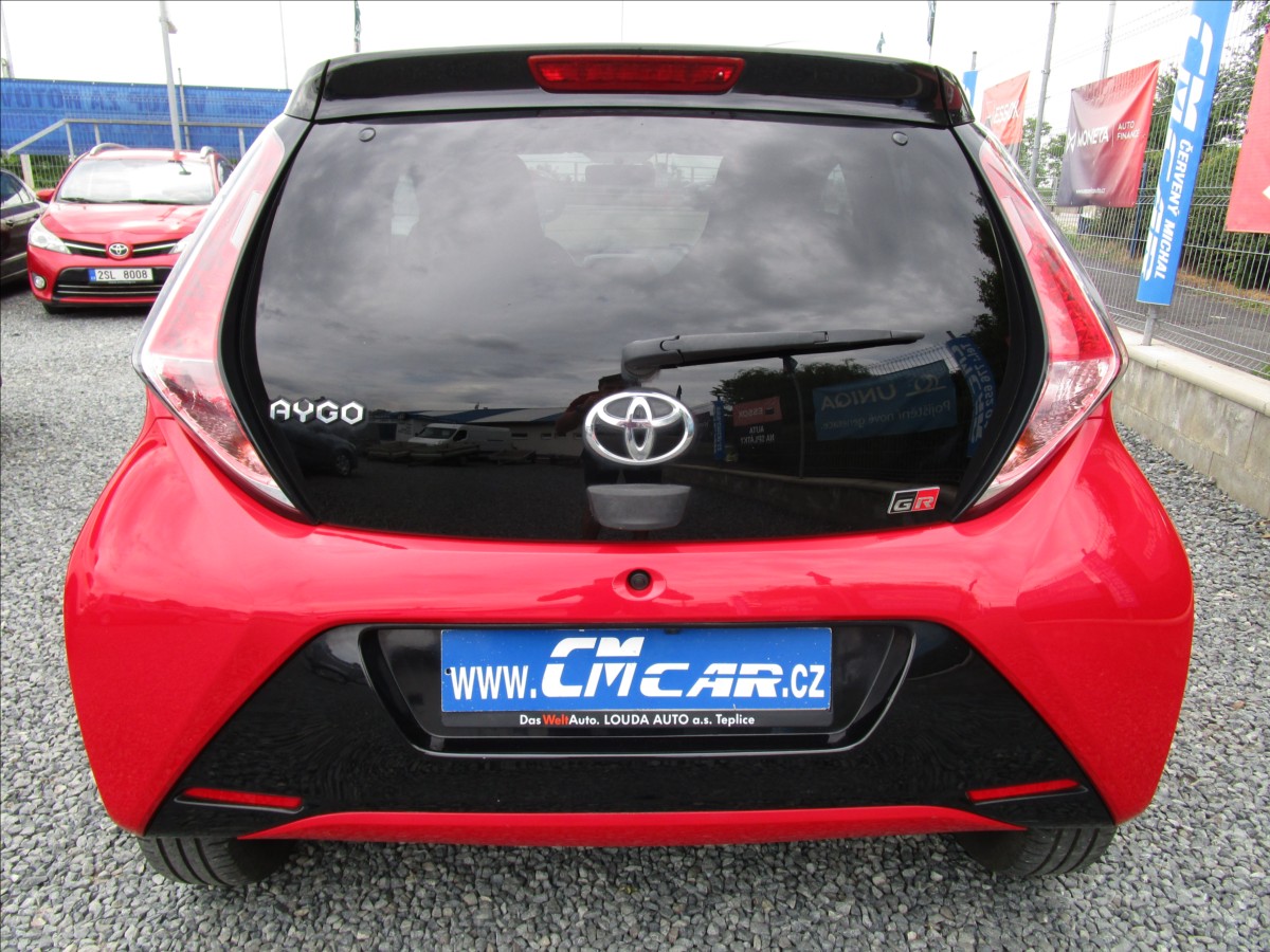 toyota-aygo-1-0vvt-i-aut-klima - 4
