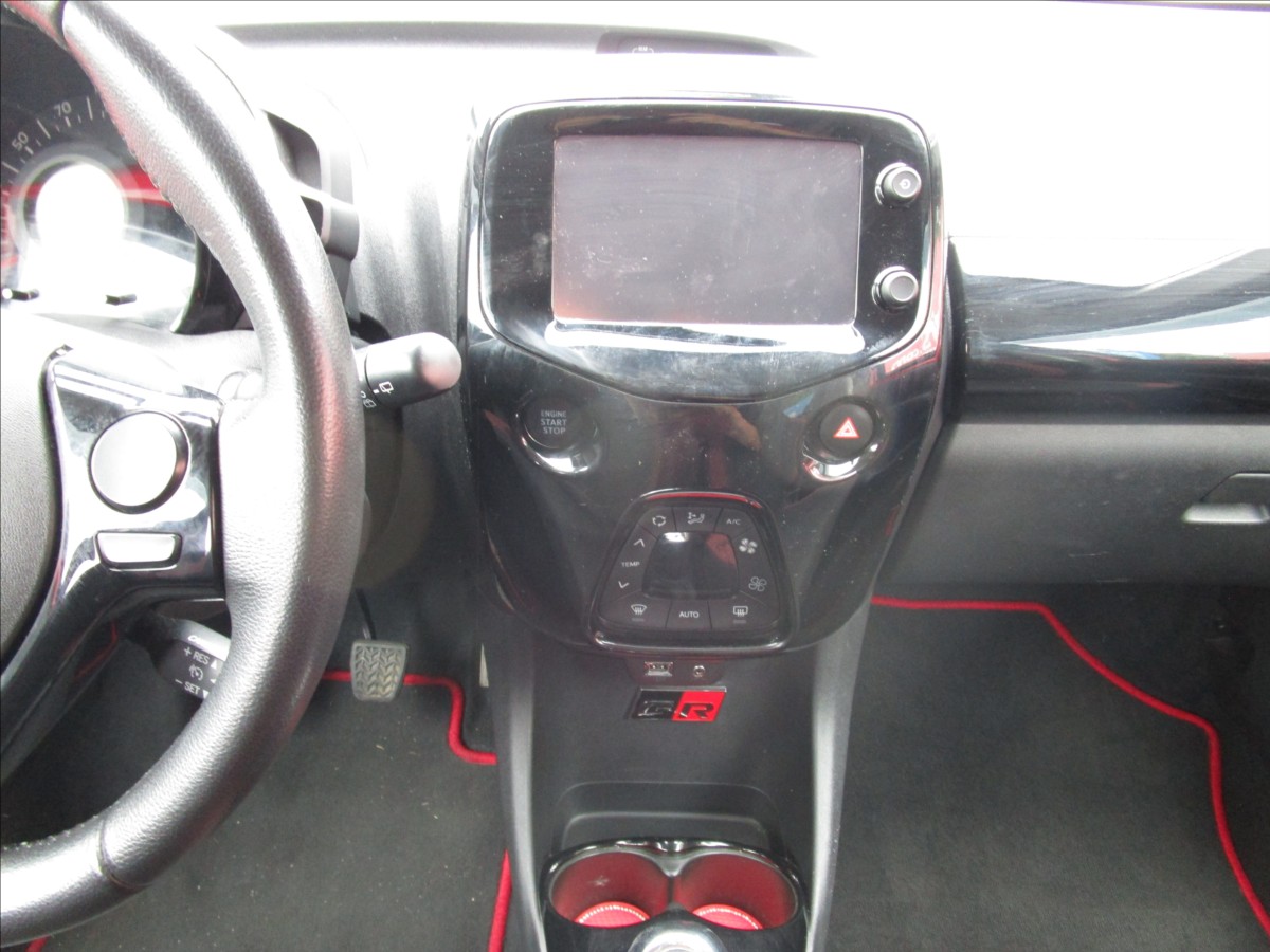 toyota-aygo-1-0vvt-i-aut-klima - 8