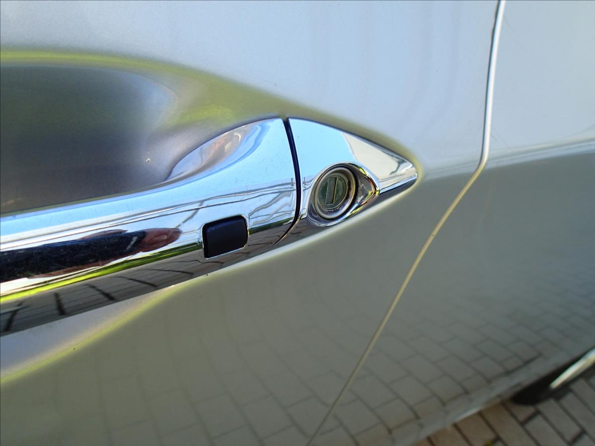 hyundai-i30-1-6-cr-klima-nove-stk - 3