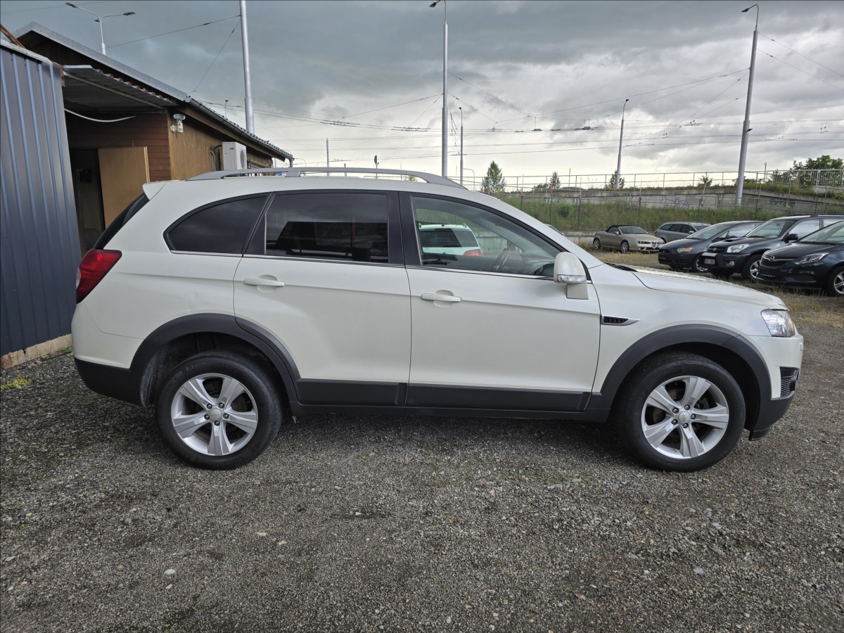 chevrolet-captiva-2-2-cdti-120kw-7-mist-tazne - 3
