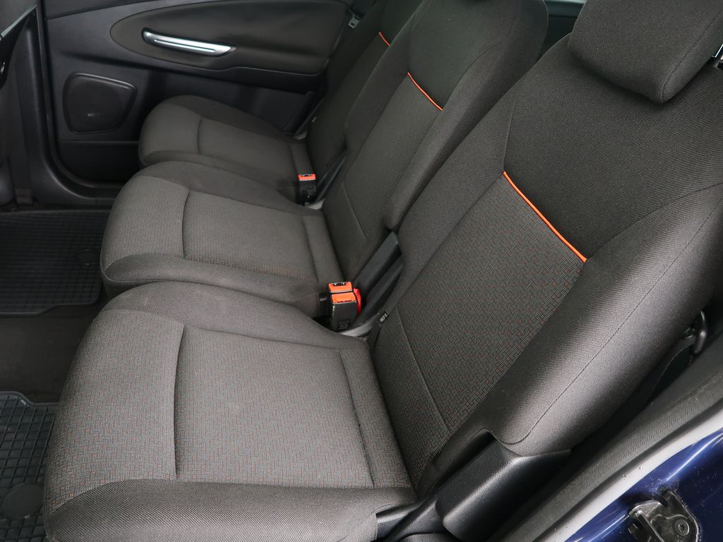 ford-galaxy-2-0tdci-103kw-manual-7mist - 9