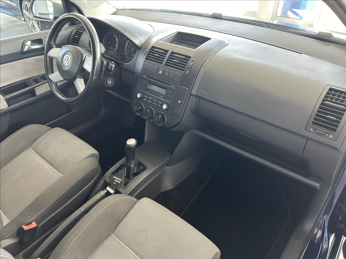 volkswagen-polo-1-4-cross-16v-klimatizace - 8