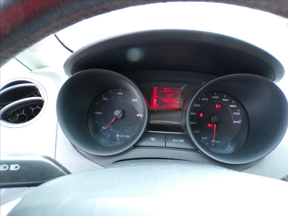 seat-ibiza-1-9-tdi-klima-tazne-zarizeni - 7