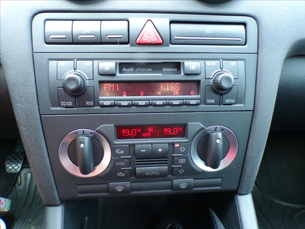 audi-a3-1-6-i-digi-klima - 8
