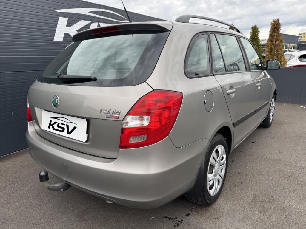 skoda-fabia-1-6 - 5