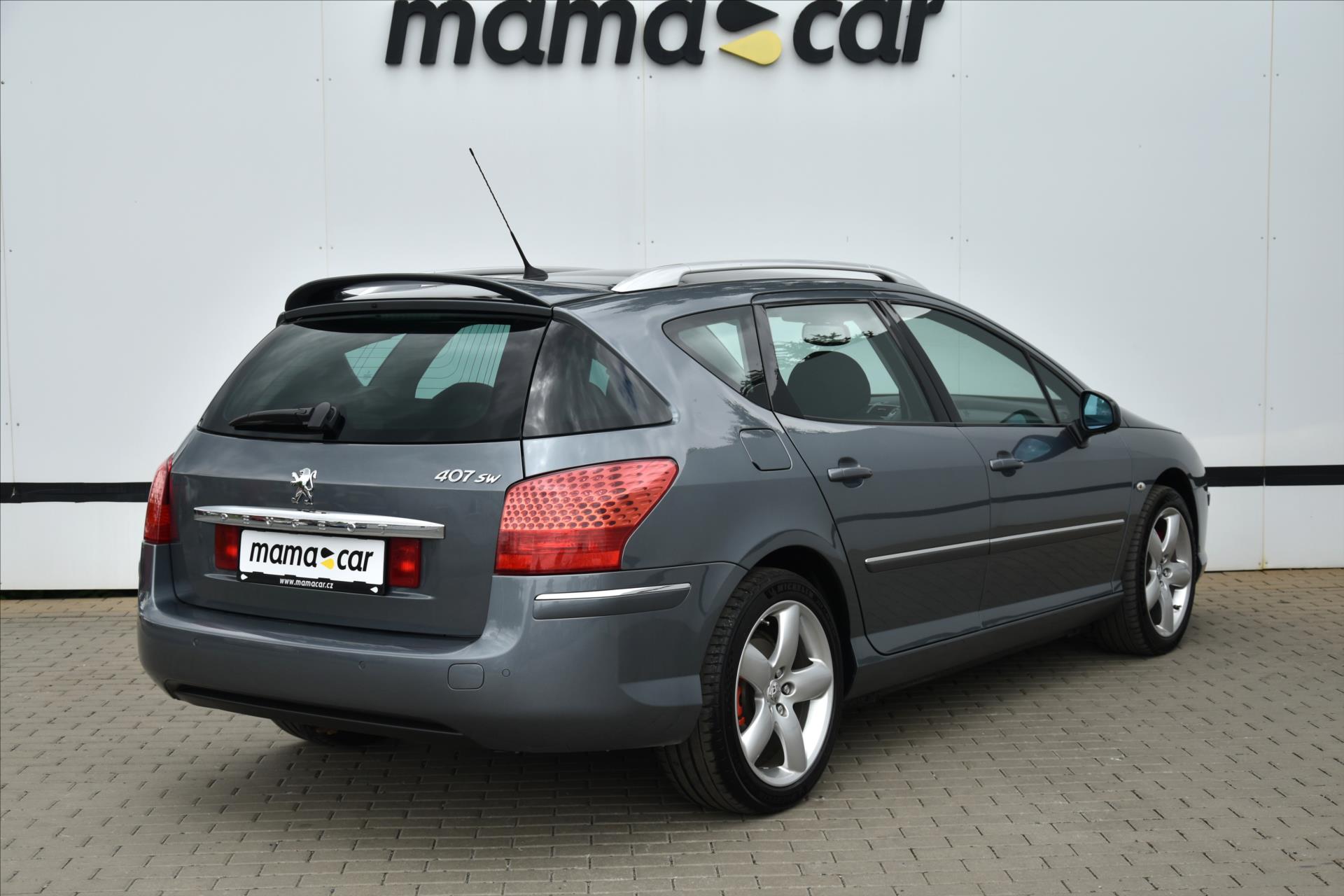 peugeot-407-2-2-hdi-125kw-panorama-cr - 6