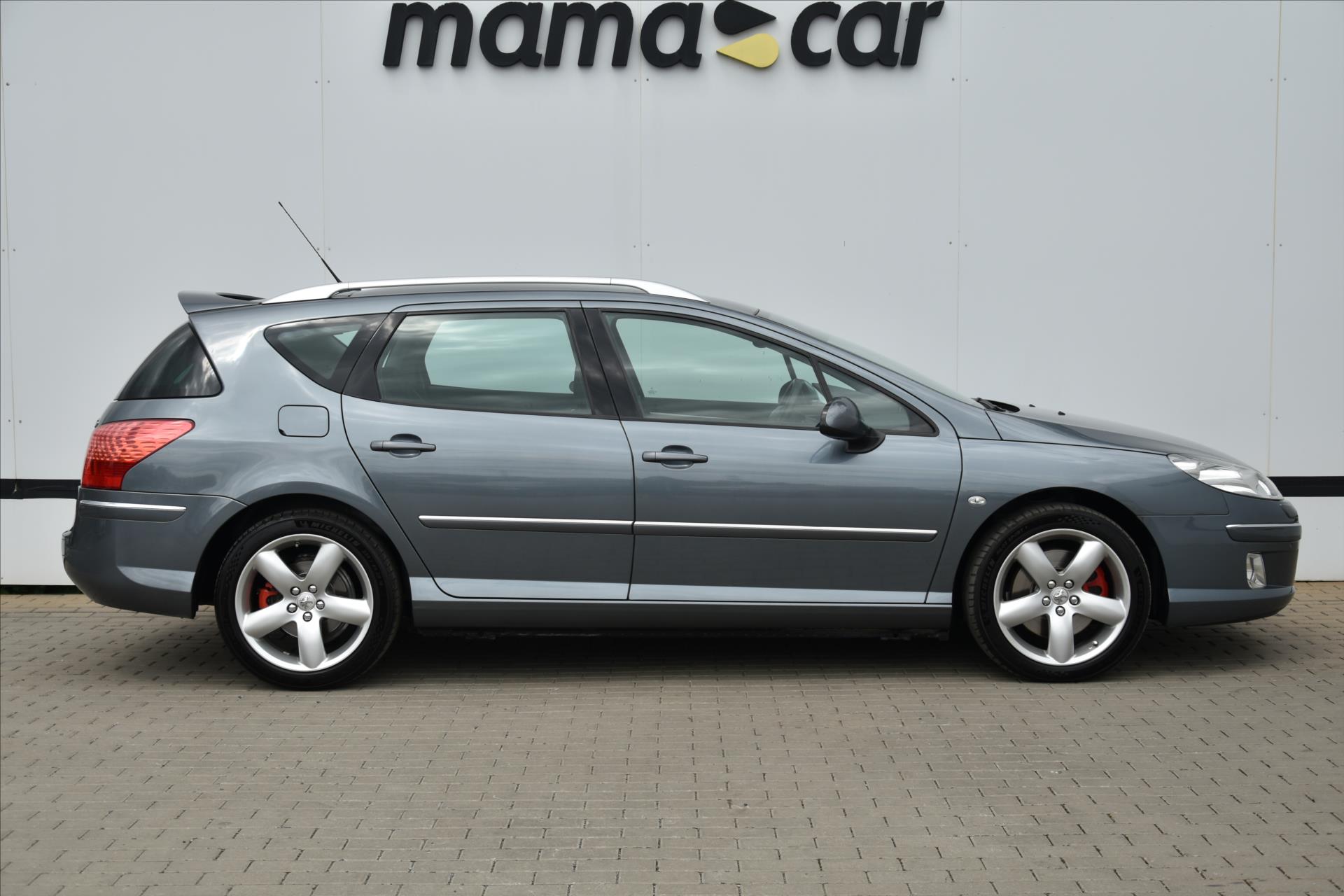 peugeot-407-2-2-hdi-125kw-panorama-cr - 7