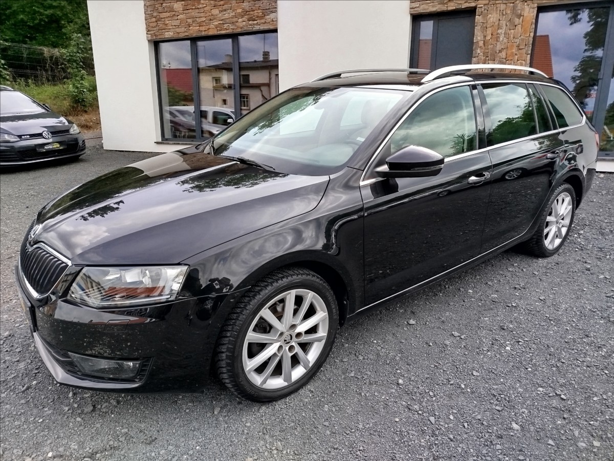 skoda-octavia-1-4-tsi-110kw-style-panorama - 1