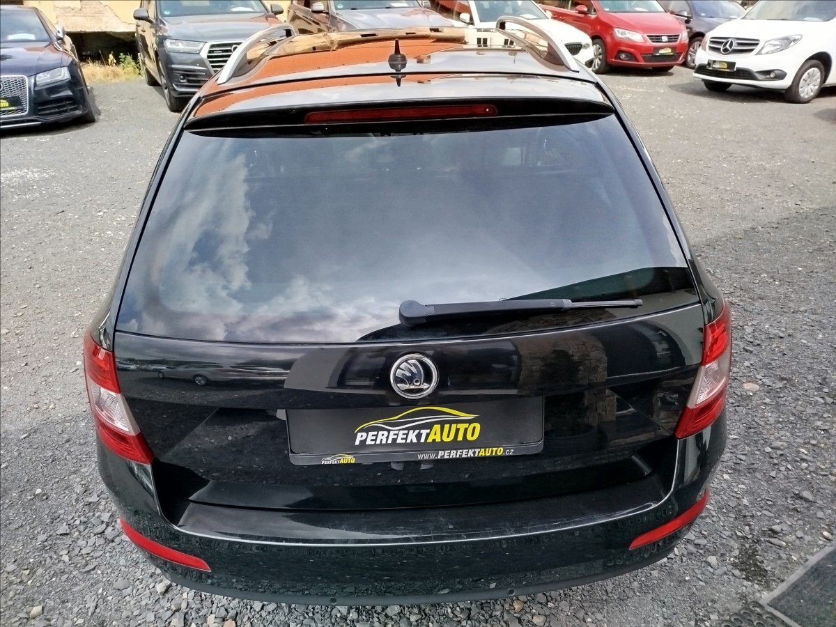 skoda-octavia-1-4-tsi-110kw-style-panorama - 4
