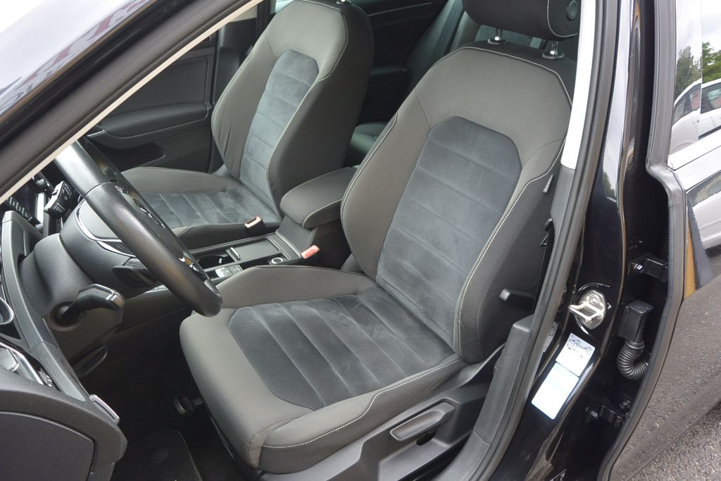 volkswagen-golf-2-0tdi-dsg-110kw - 9