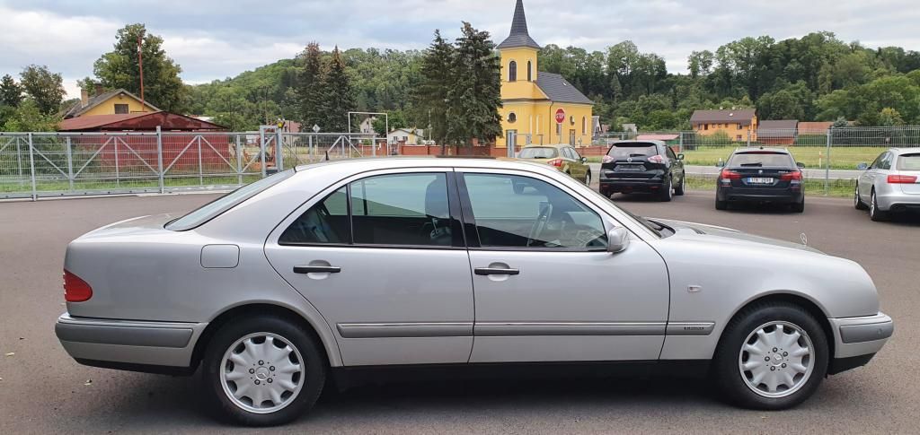 mercedes-benz-tridy-e - 6