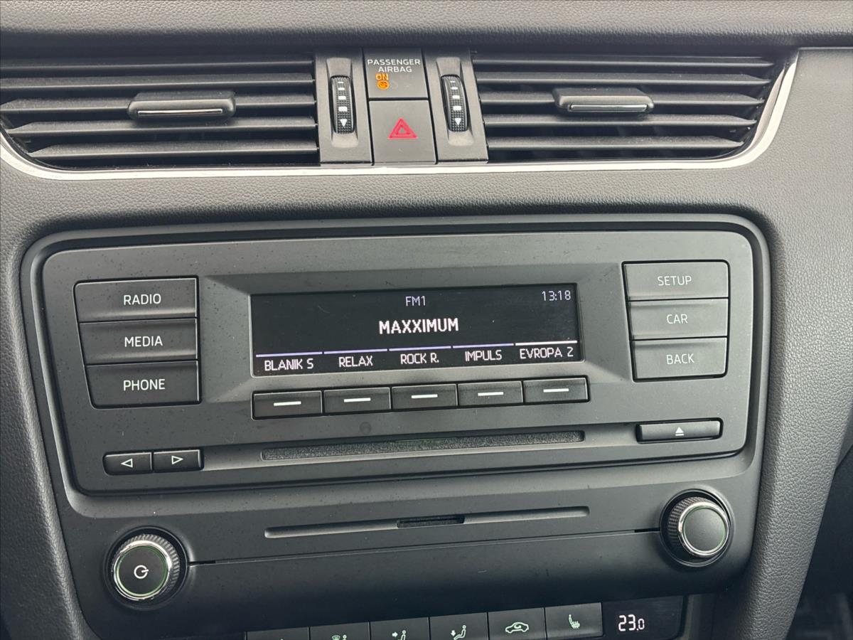 skoda-octavia-1-6-tdi-elegance - 6