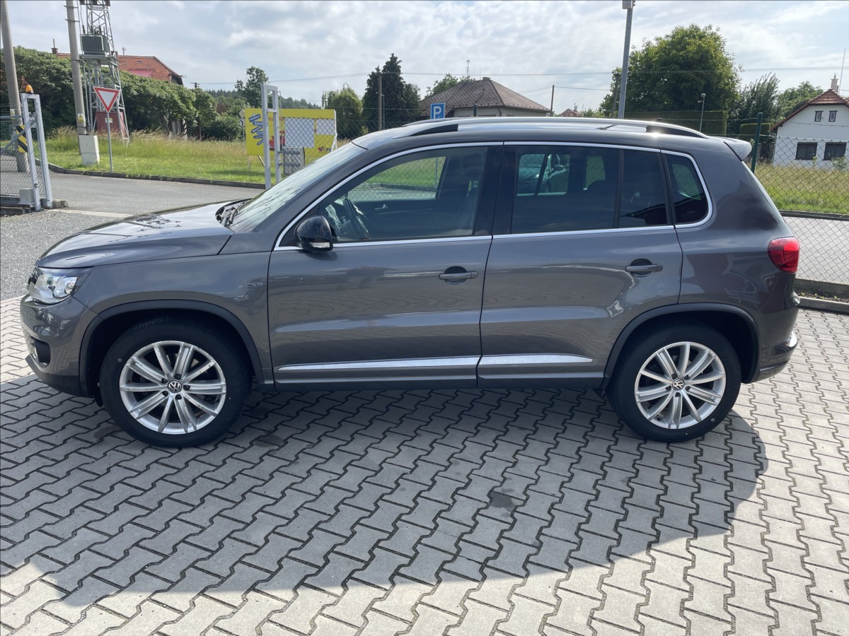 volkswagen-tiguan-1-4-tsi-sport-tz-xenony-po-servisu-nove-pneu-stk - 4