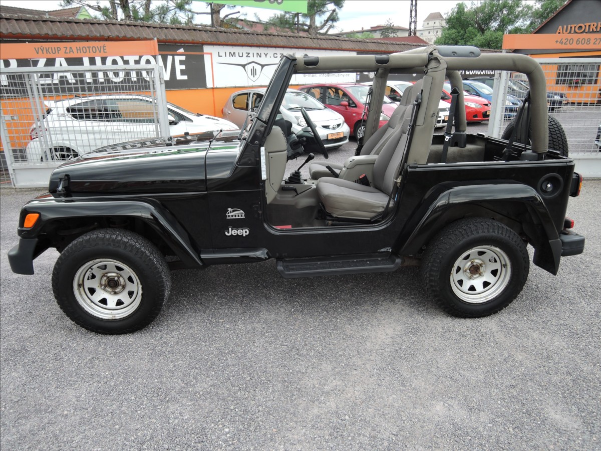 jeep-wrangler-4-0-i-4x4-sahara-klima-webasto - 3