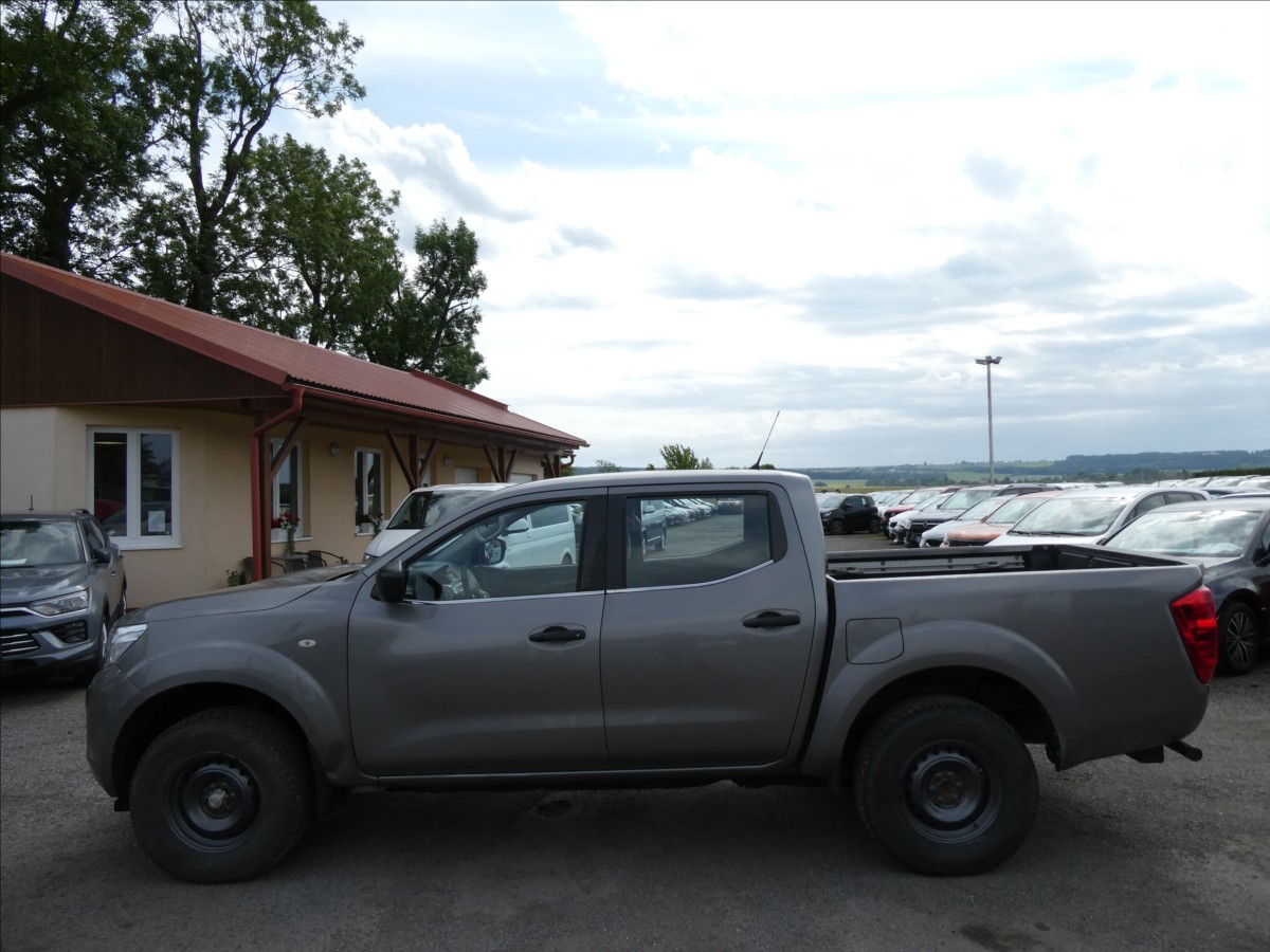 nissan-navara-2-3-dci-1-majitel-dph-4x4-zaves - 3