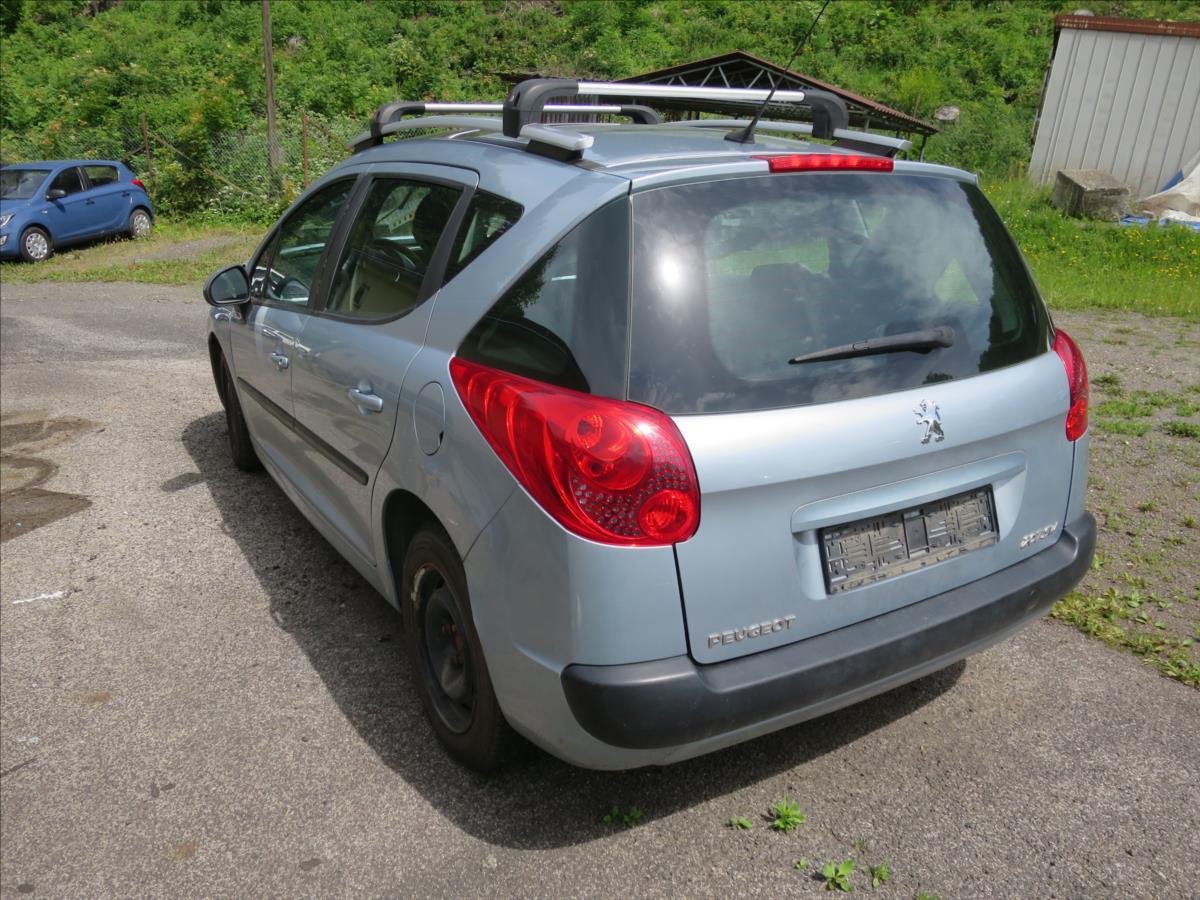 peugeot-207-1-6-hdi - 1