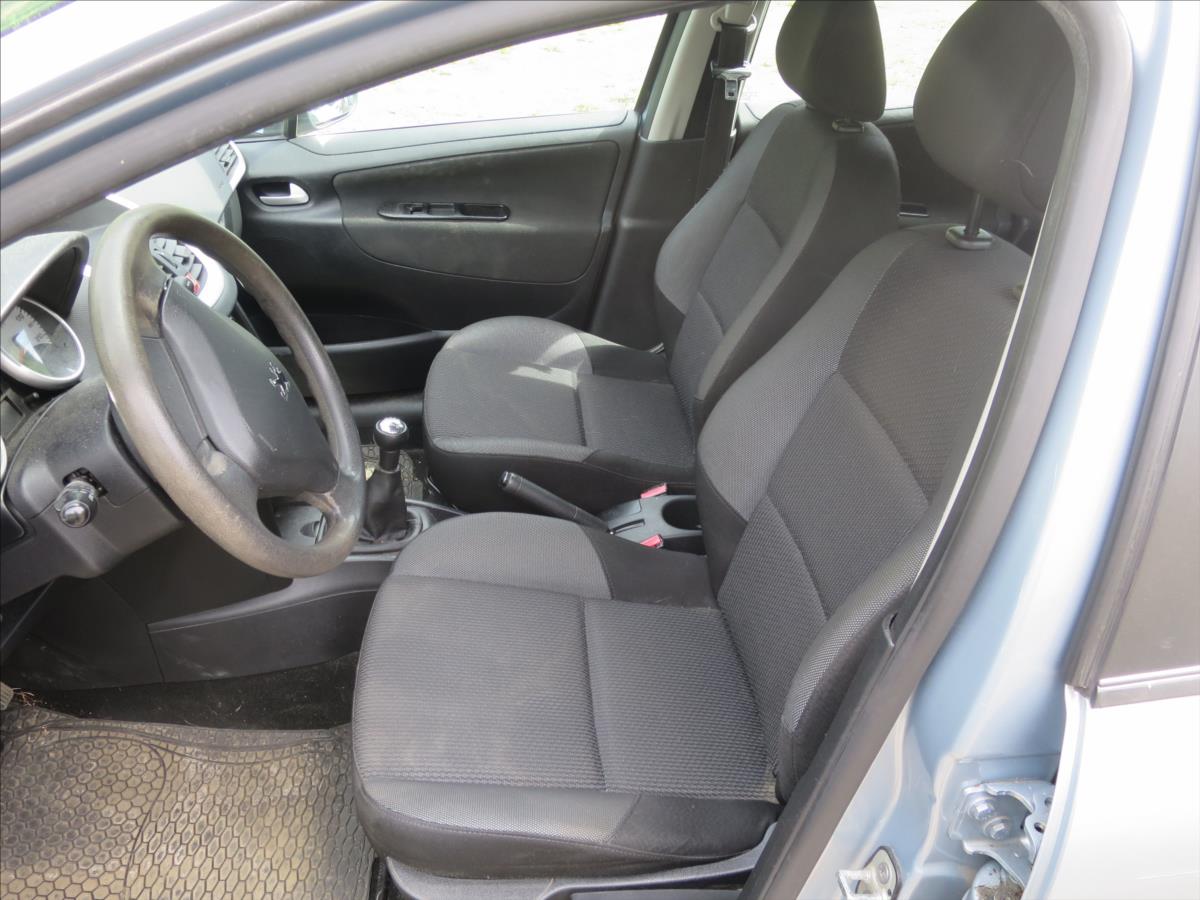 peugeot-207-1-6-hdi - 8