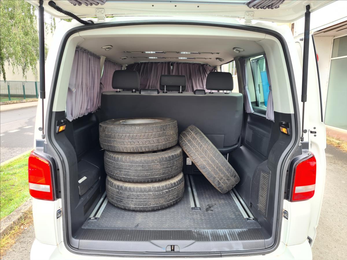 volkswagen-multivan-2-0tdi-1-maj-servis-vw - 9