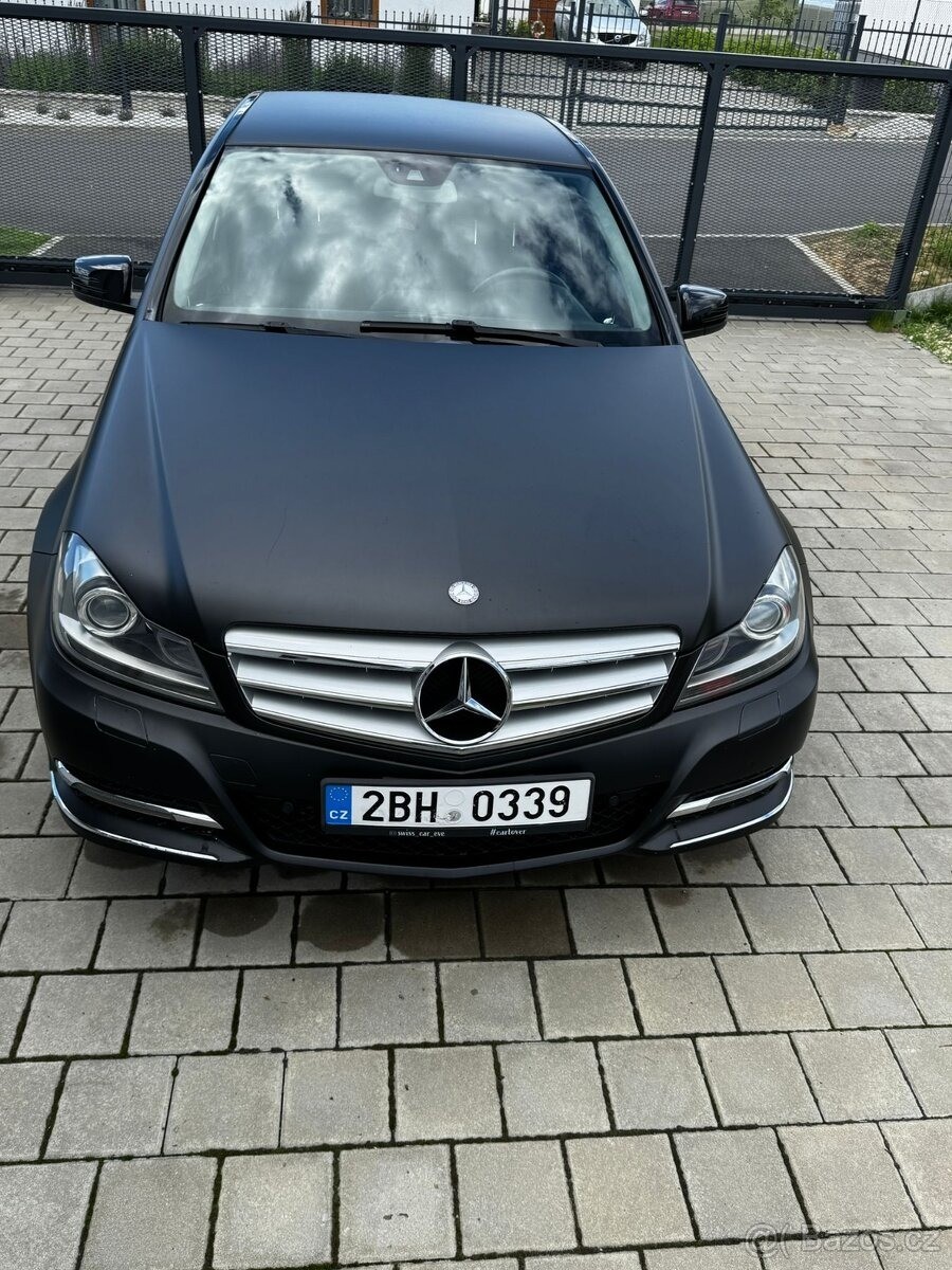 mercedes-benz-tridy-c-1-6-w204-c-180-blueefficiency - 1