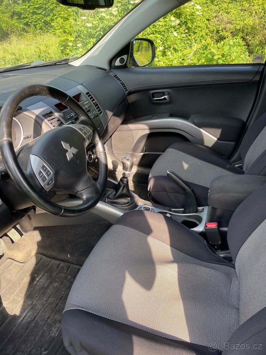 mitsubishi-outlander-2-2-2012-130kw - 8