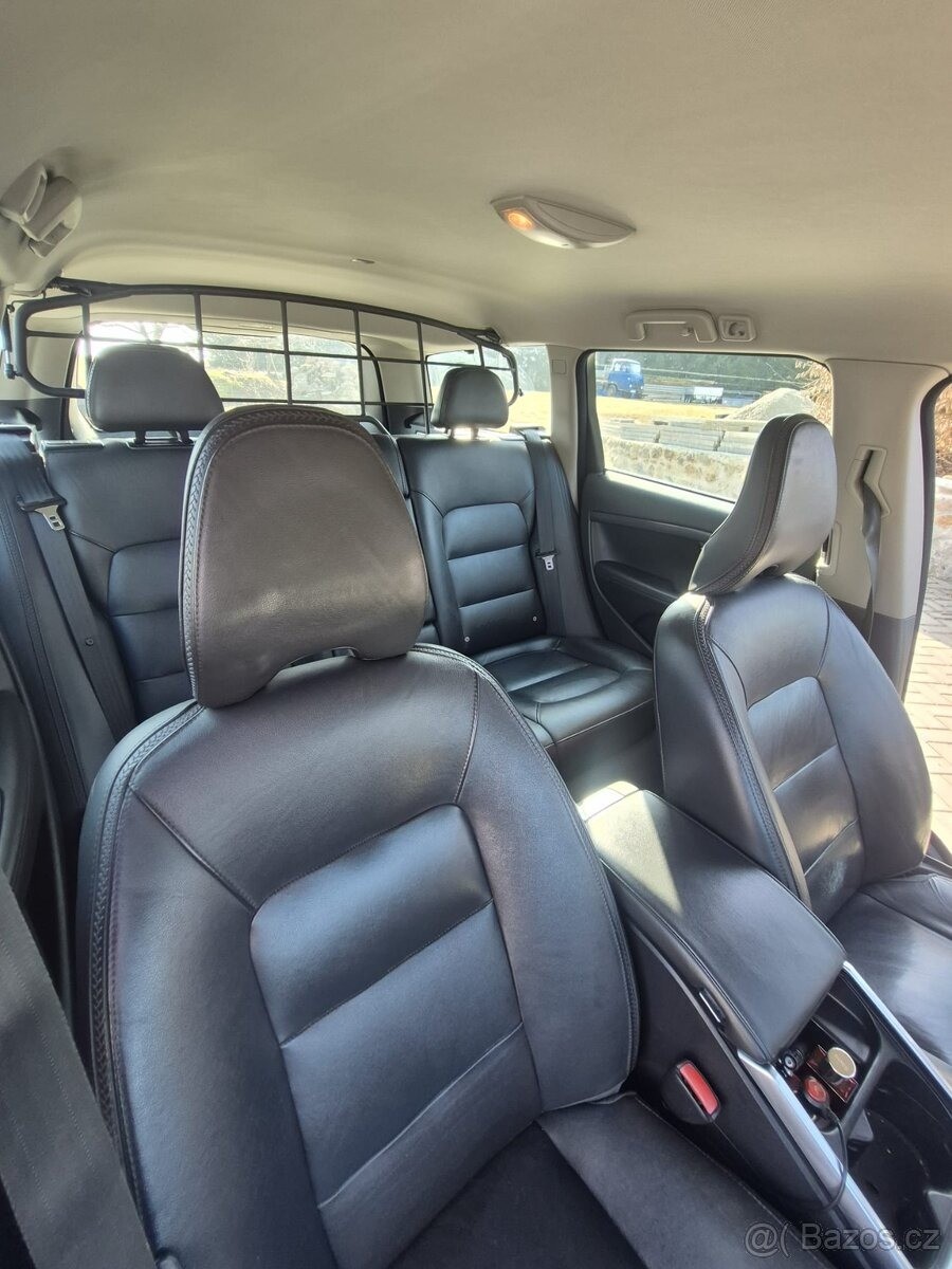 volvo-xc70-2-4-d4-awd-158kw - 9