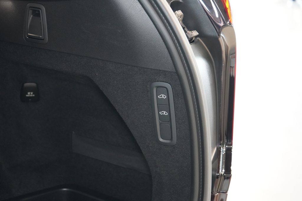 volvo-xc90-b5-plus-dark-vzduch-360 - 9