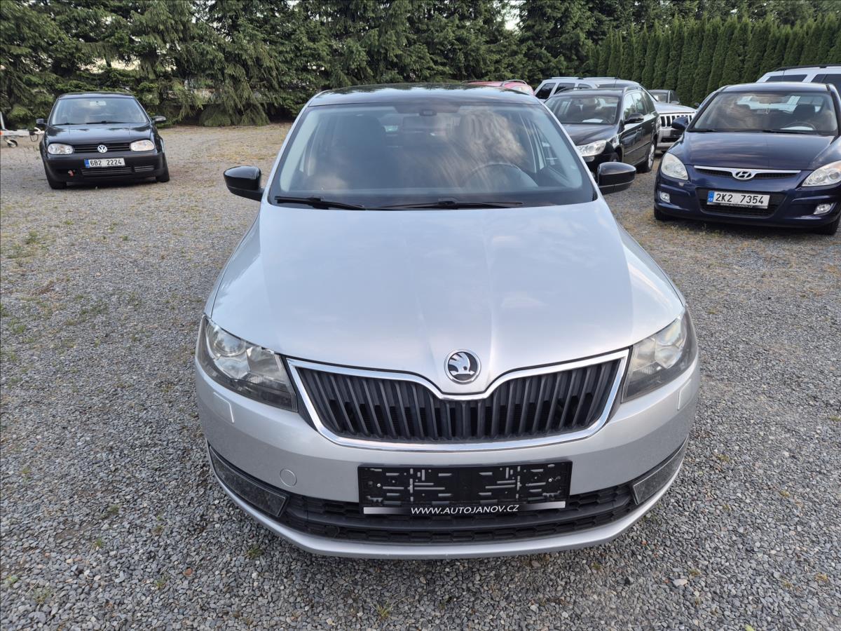 skoda-rapid-1-2-tsi-spaceback-panorama - 1
