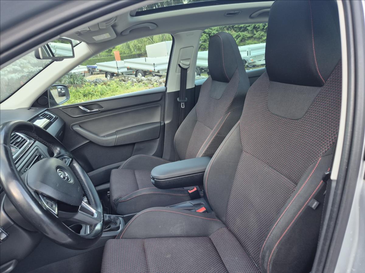 skoda-rapid-1-2-tsi-spaceback-panorama - 9