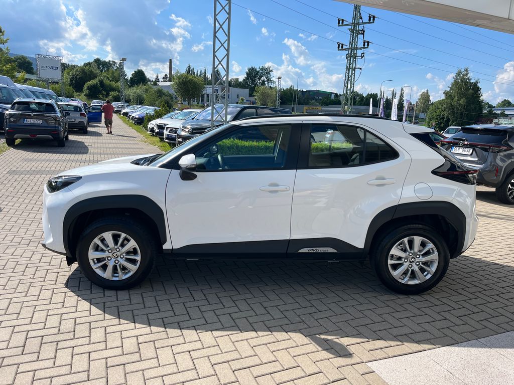 toyota-yaris-cross-1-5-hybrid-e-cvt-comfort - 1